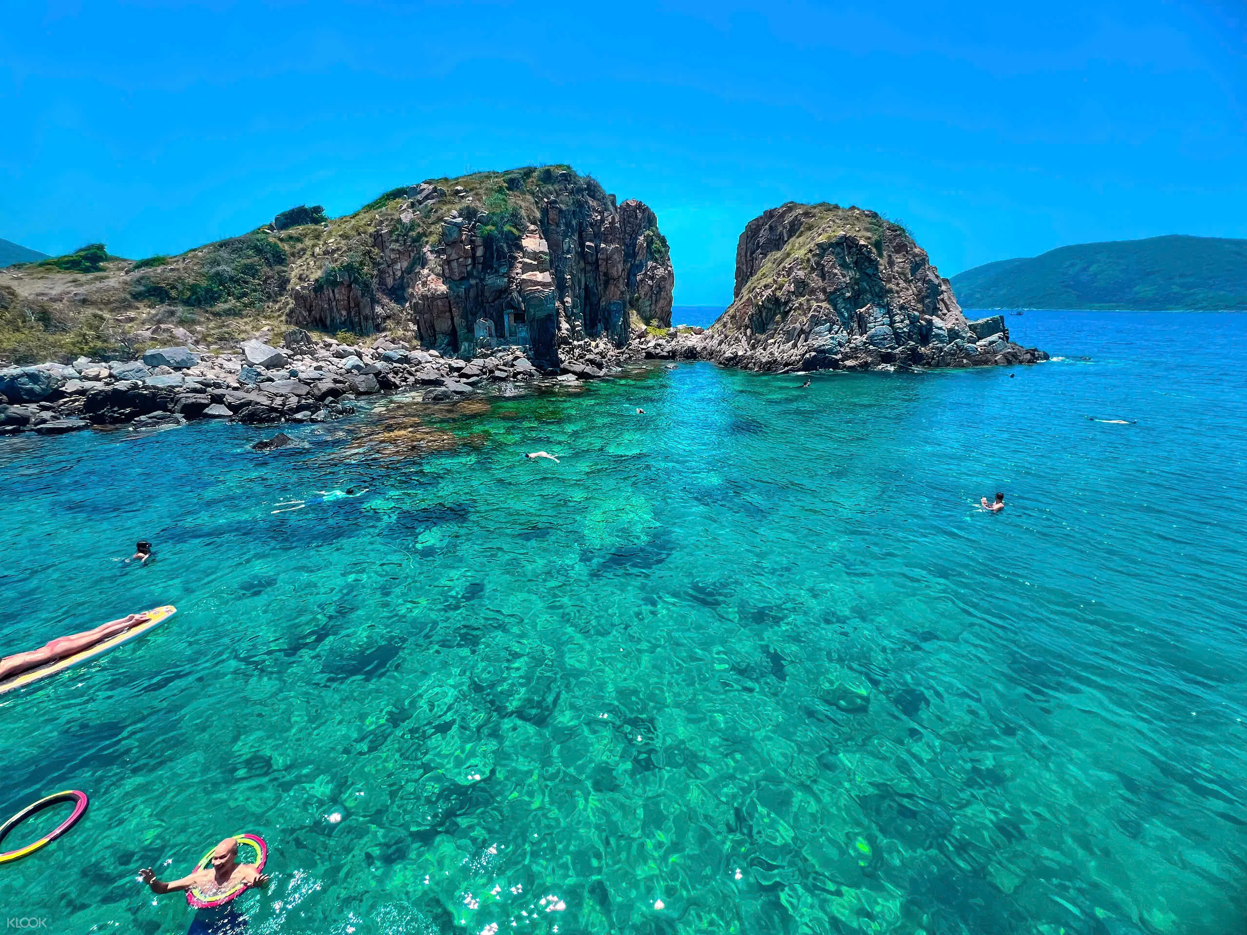 Tour nửa ngày Nha Trang: Lặn ống thở và tiệc BBQ trên tàu 2